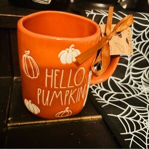 Rae Dunn  Hello Pumpkin Mug